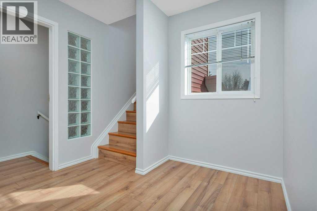 5220 50A Avenue, Sylvan Lake