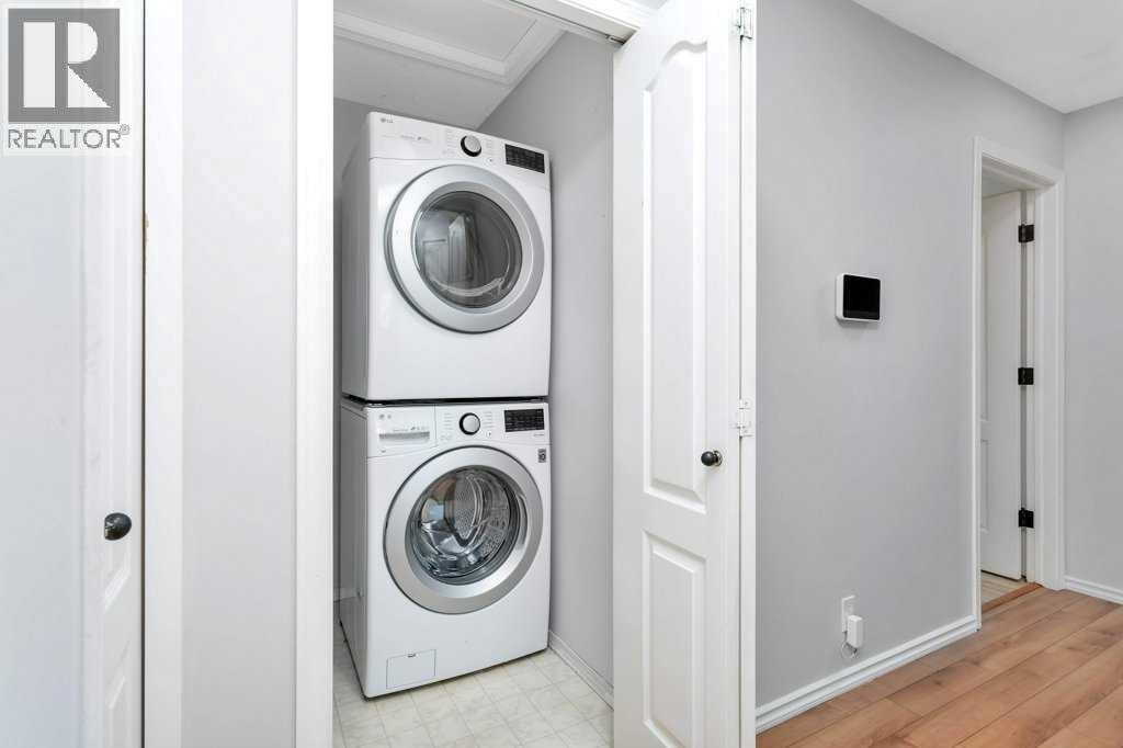 5220 50A Avenue, Sylvan Lake