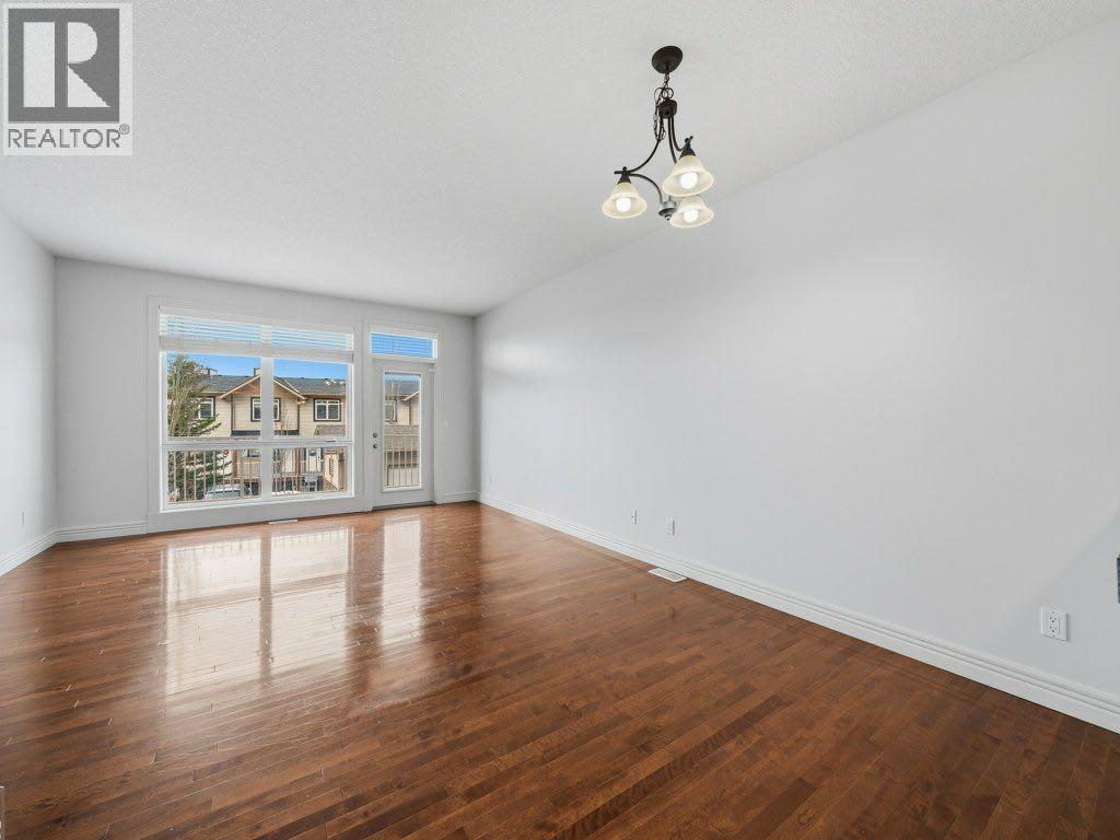 Single Family House for Sale in   Rockyledge View NW Rocky Ridge Calgary 