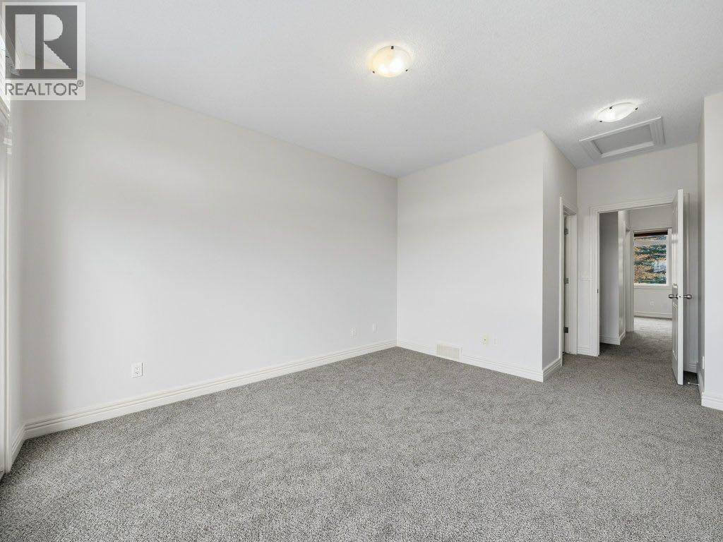 Single Family House for Sale in   Rockyledge View NW Rocky Ridge Calgary 