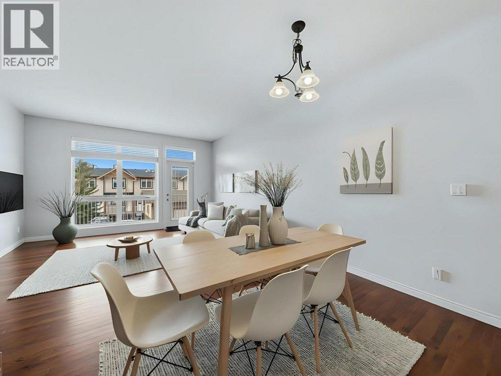 Single Family House for Sale in   Rockyledge View NW Rocky Ridge Calgary 