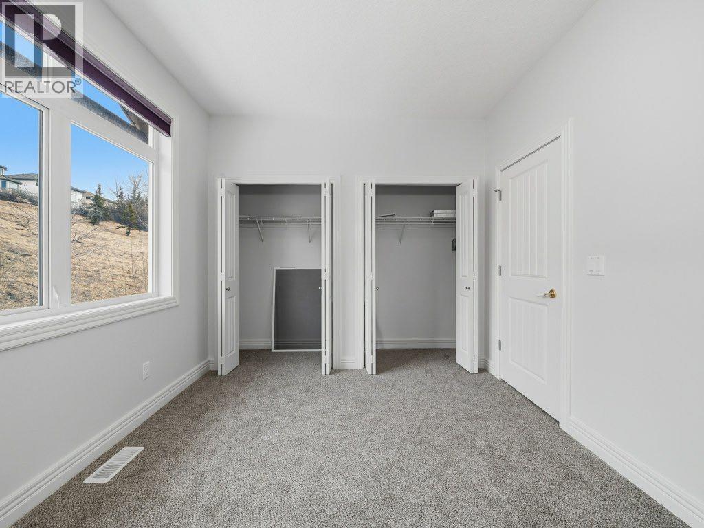 Single Family House for Sale in   Rockyledge View NW Rocky Ridge Calgary 