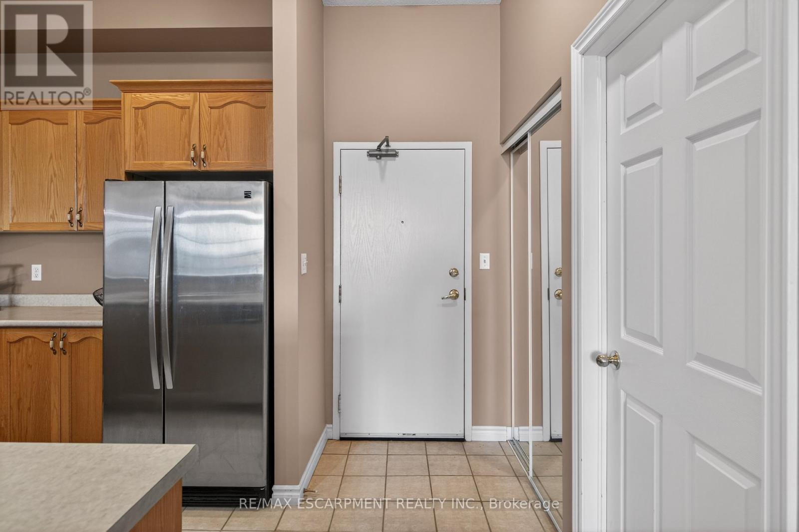 #320 262 DUNDAS STREET E - 7