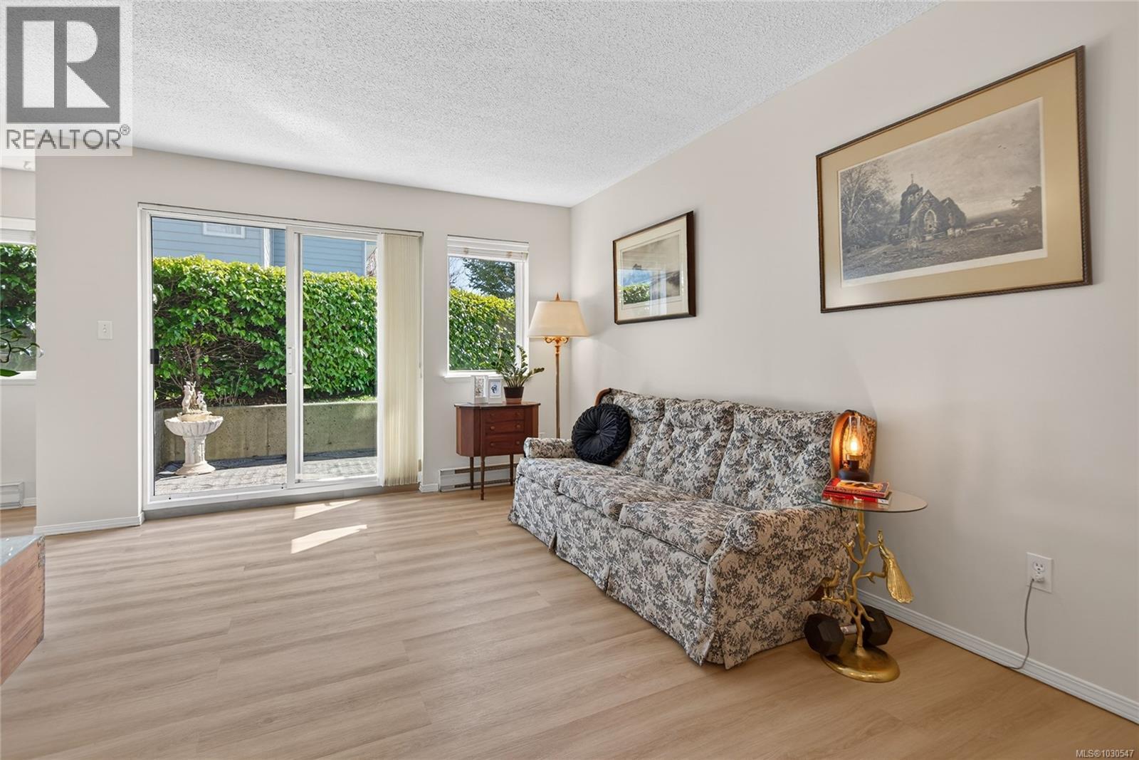 #102C 698 ASPEN RD - Image 3