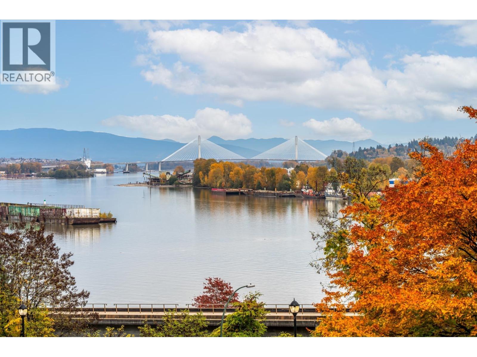 1701 15 E ROYAL AVENUE, New Westminster