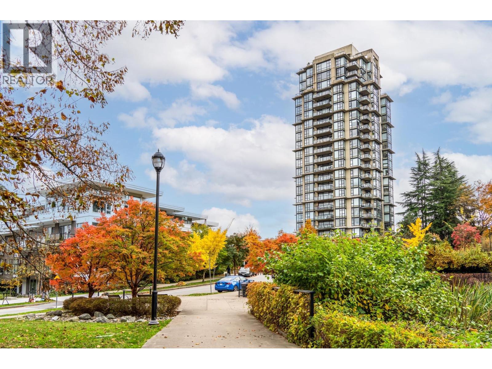 1701 15 E ROYAL AVENUE, New Westminster