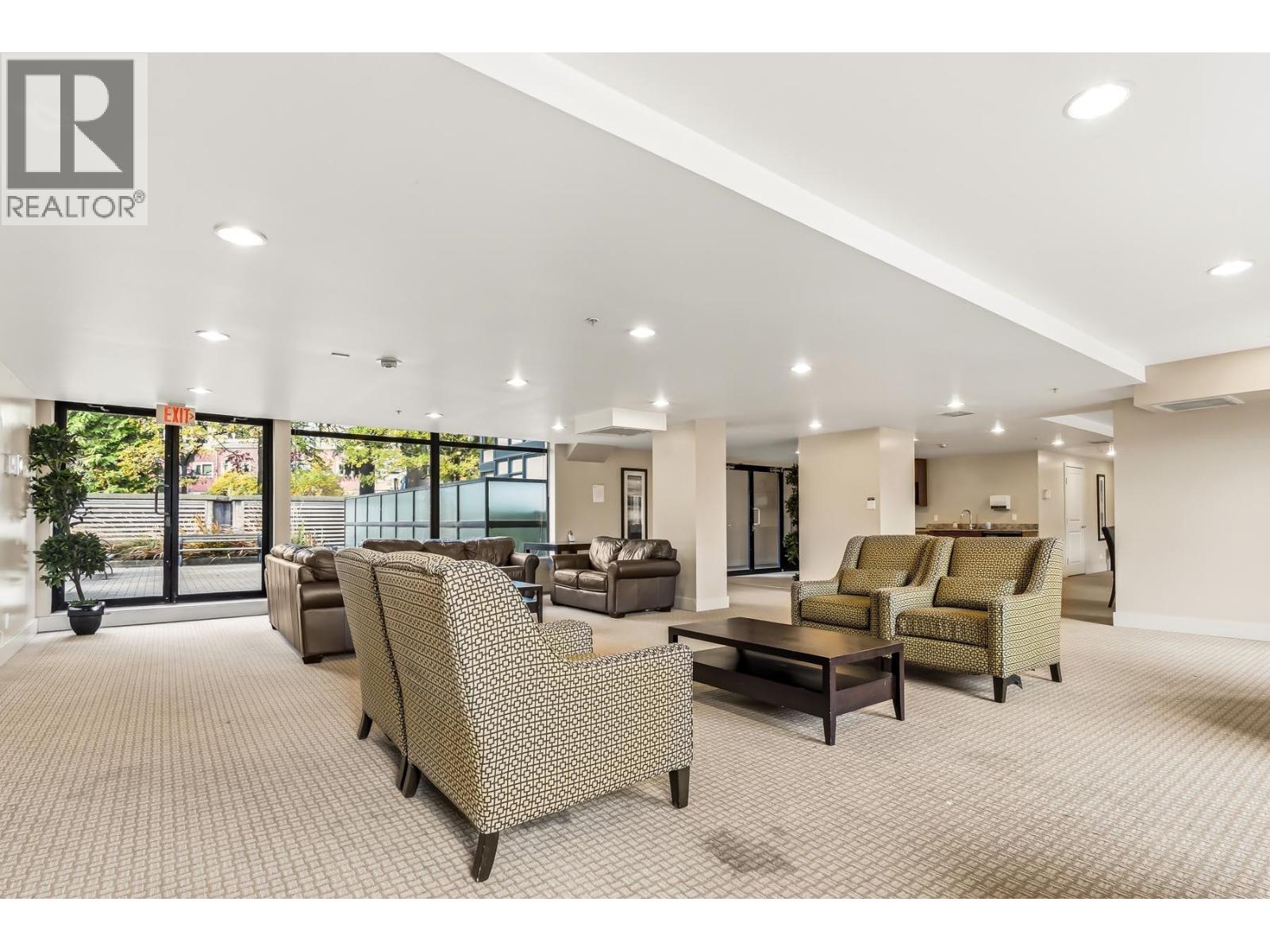 1701 15 E ROYAL AVENUE, New Westminster