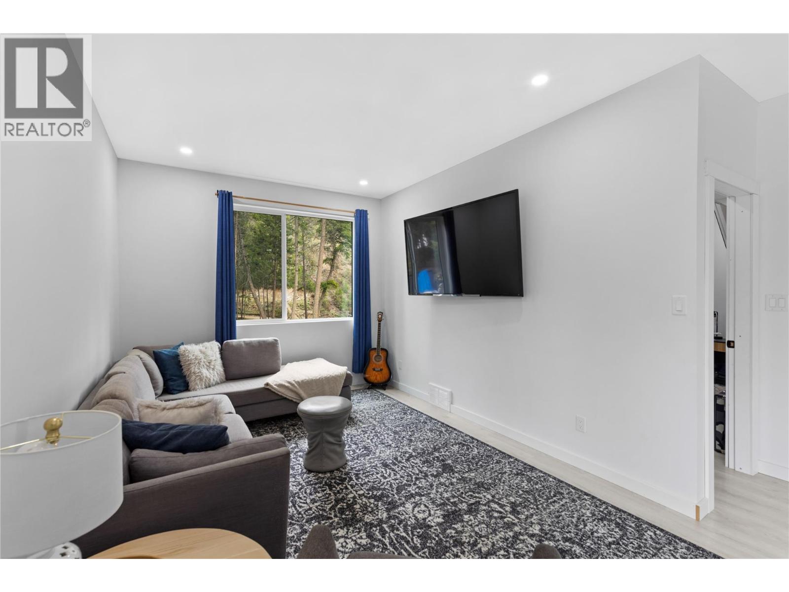 4472 POWER ROAD - 24