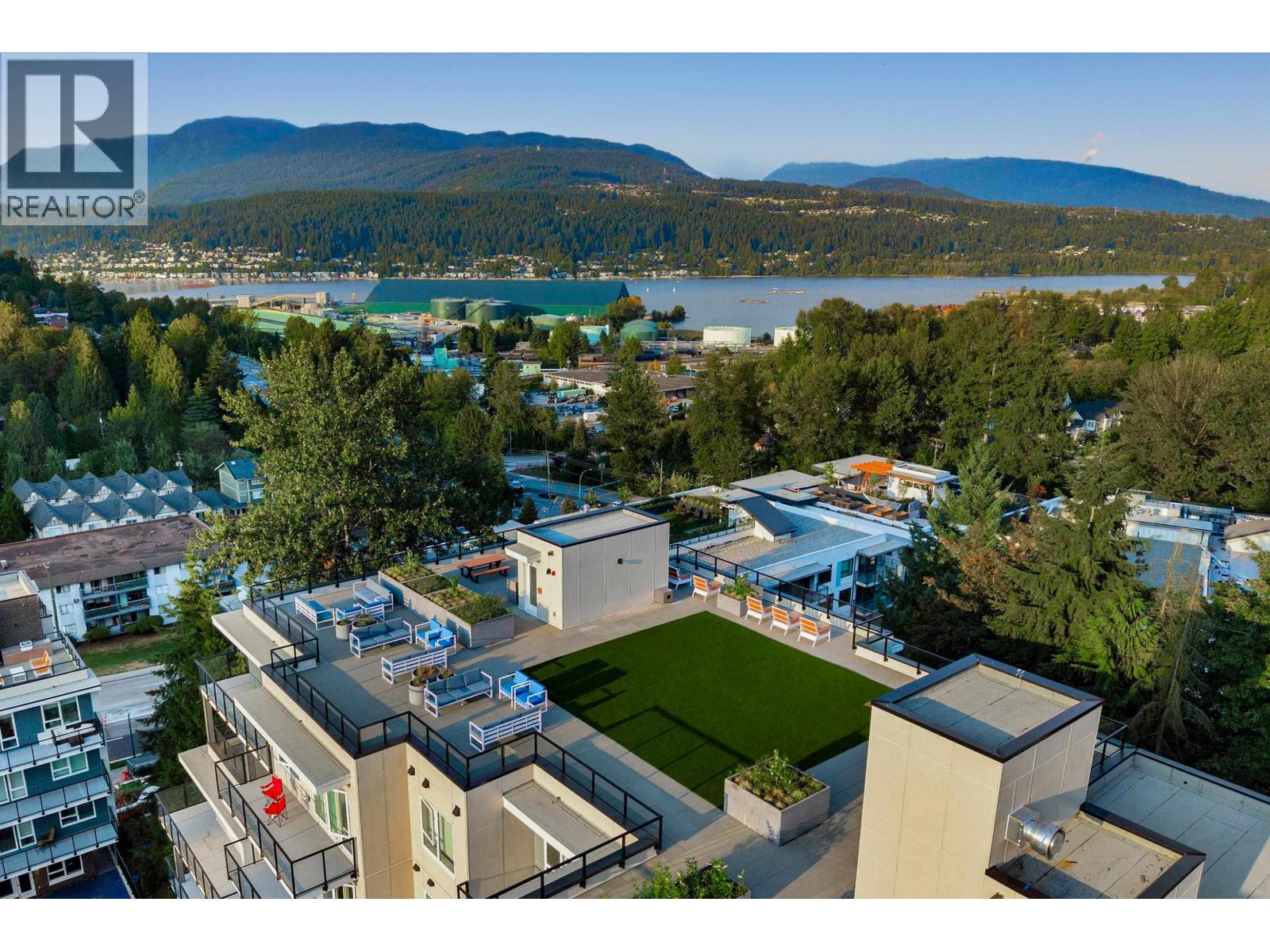 406 2002 ST. GEORGE STREET, Port Moody