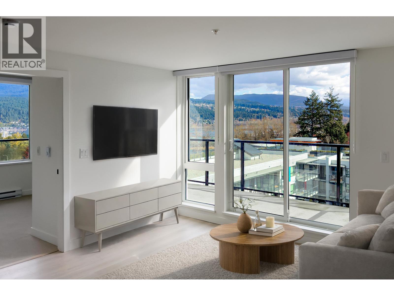 406 2002 ST. GEORGE STREET, Port Moody