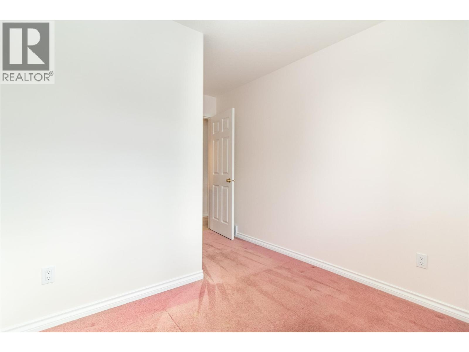 1035 Tataryn Road - 11