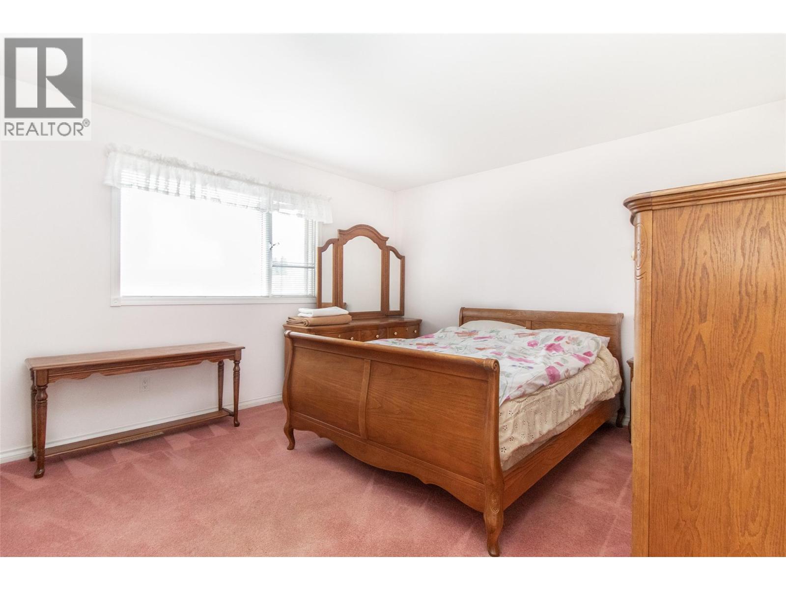 1035 Tataryn Road - 15