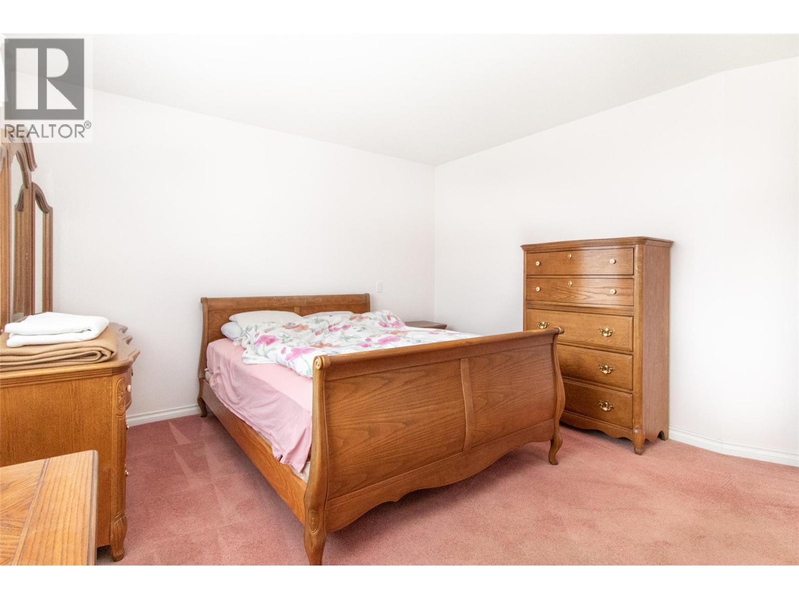 1035 Tataryn Road - 16