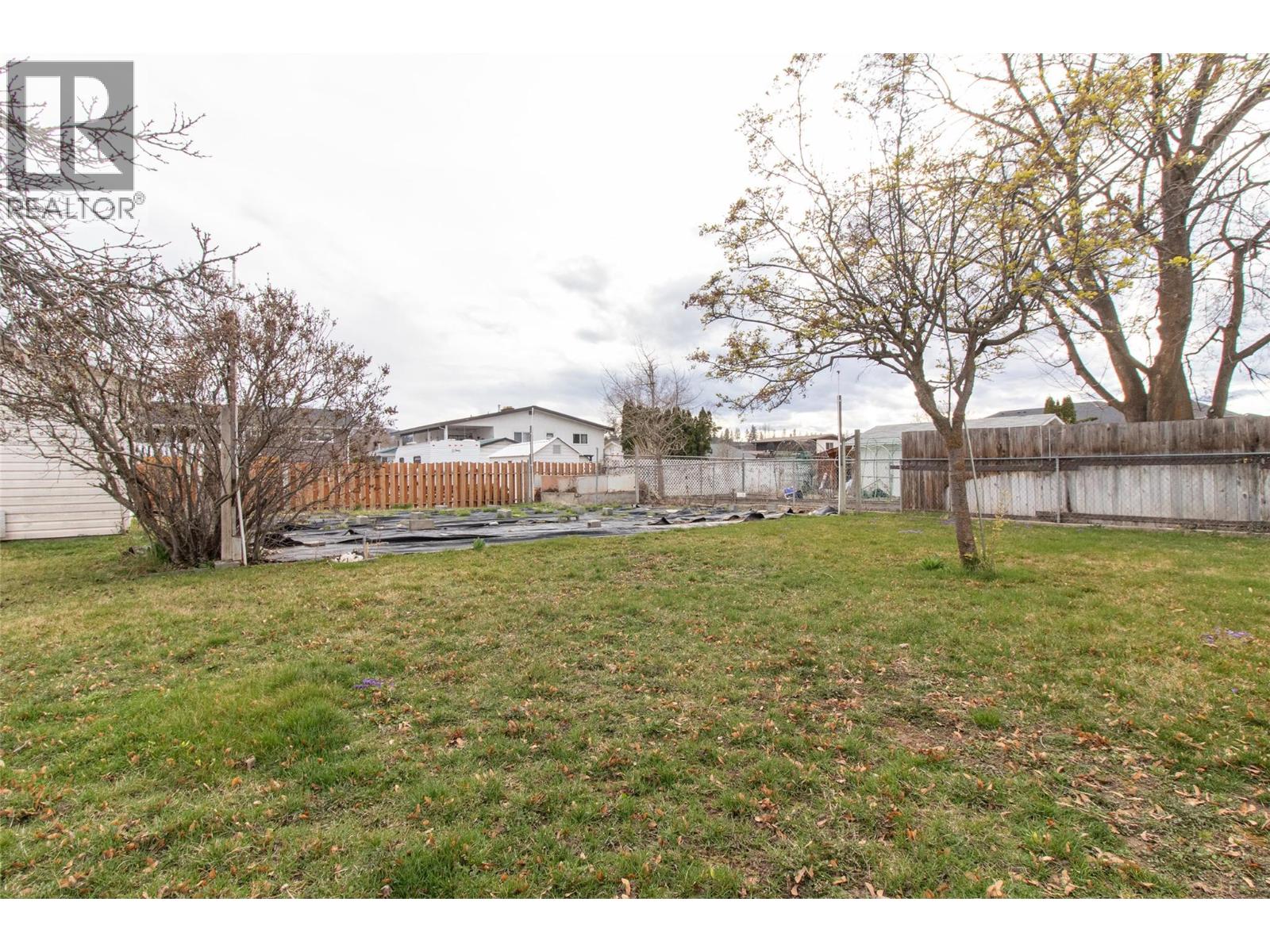 1035 Tataryn Road - 22