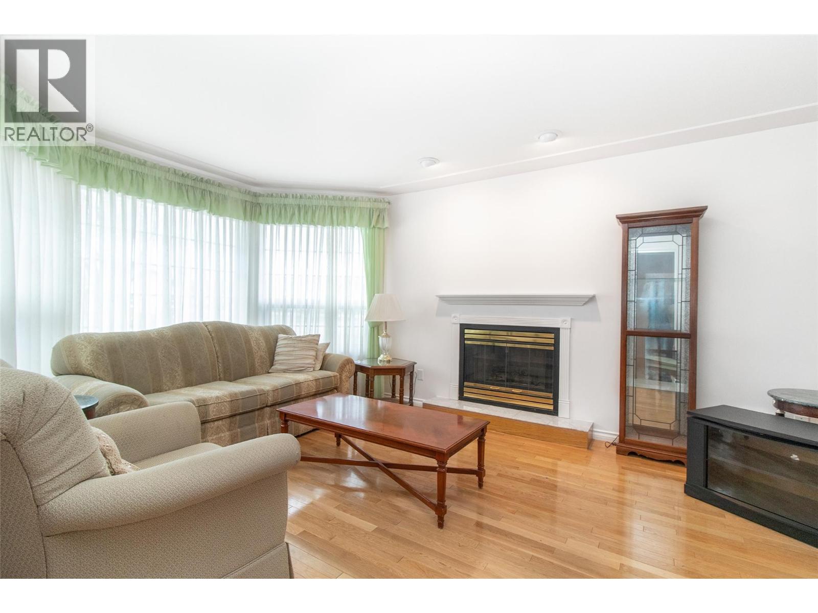 1035 Tataryn Road - 3