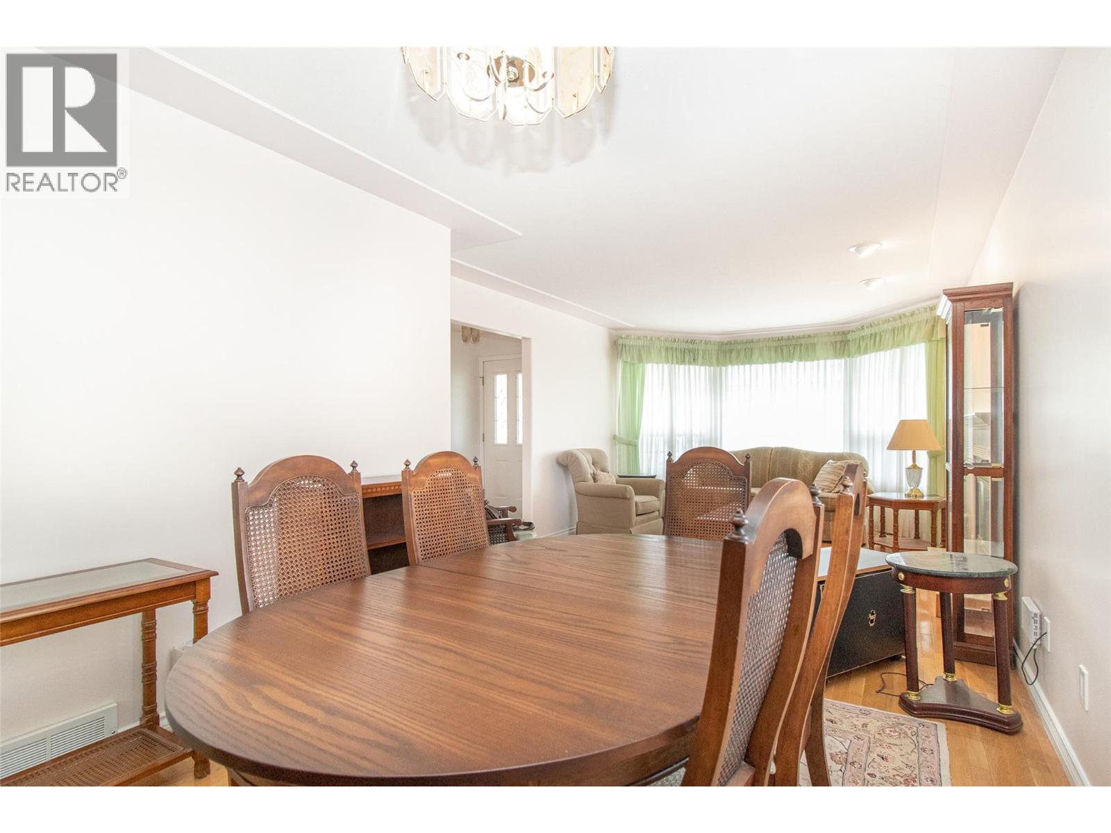1035 Tataryn Road - 6