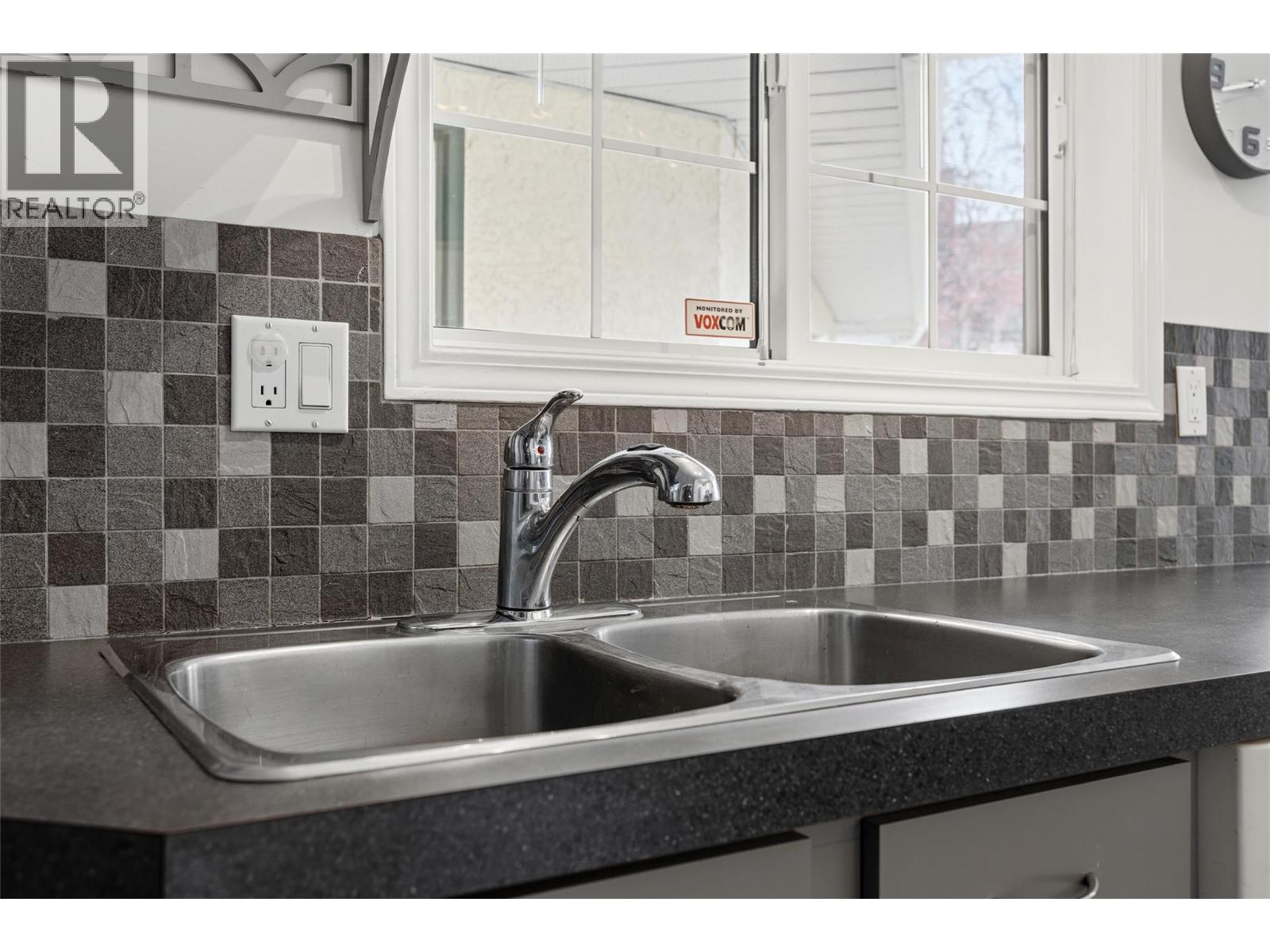 1225 Brookside Avenue Unit# 7, Kelowna