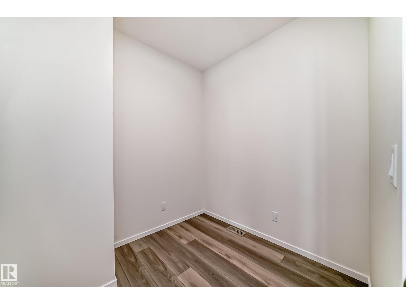 
          20509 16A AV NW
            <br/>
            <span>Edmonton</span>
            , 
            <span>AB</span>
             <span>T6M3E5</span>
         - Photo 5