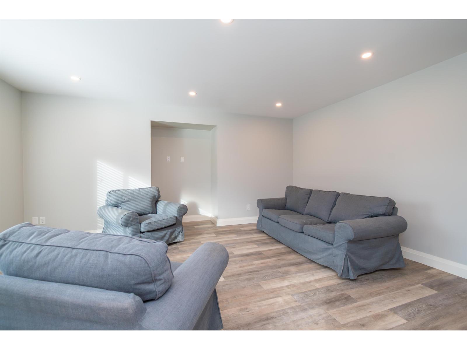 10 45927 LEWIS AVENUE, Chilliwack Proper West, Chilliwack