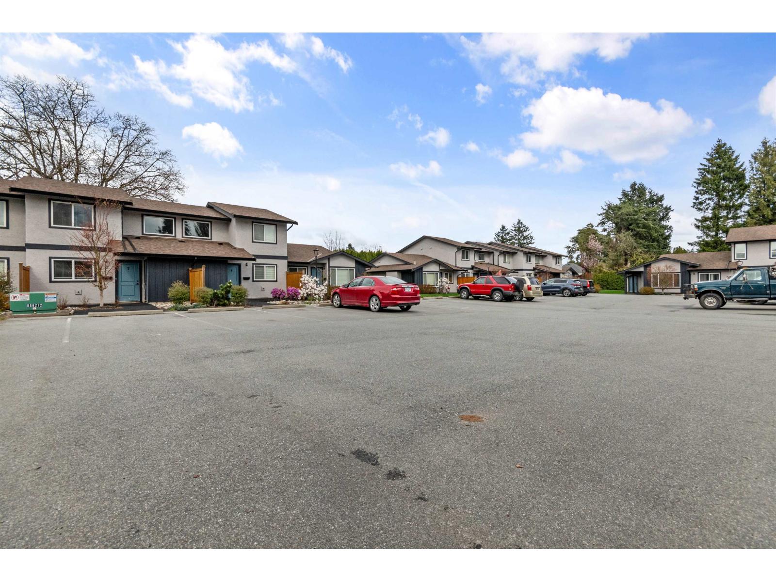 10 45927 LEWIS AVENUE, Chilliwack Proper West, Chilliwack