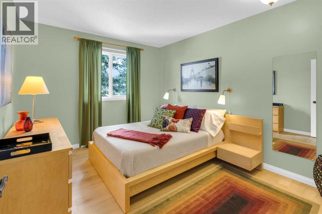 Single Family House Bungalow for Sale in  Rundlehill Road NE Rundle Calgary 