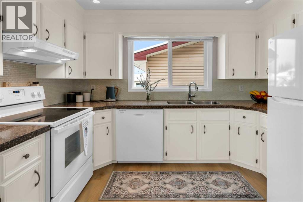 Single Family House Bungalow for Sale in  Rundlehill Road NE Rundle Calgary 