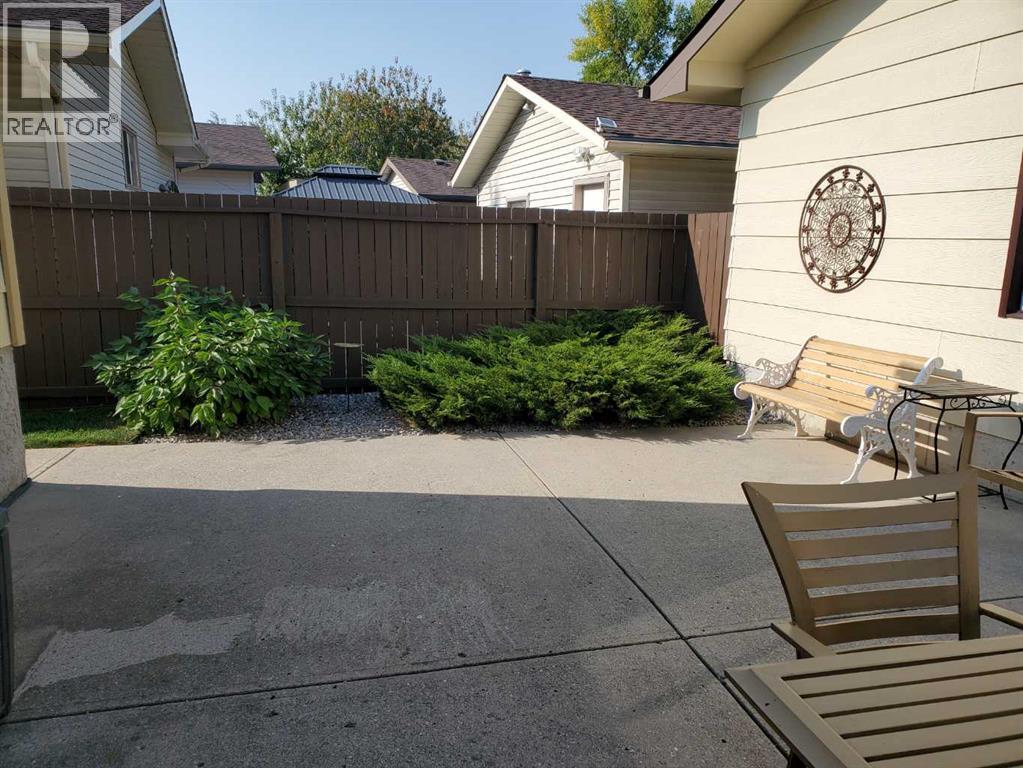 Single Family House Bungalow for Sale in  Rundlehill Road NE Rundle Calgary 
