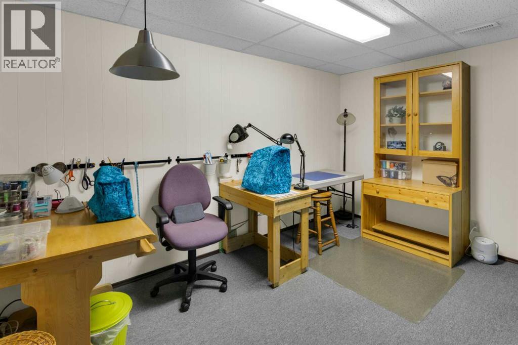 Single Family House Bungalow for Sale in  Rundlehill Road NE Rundle Calgary 