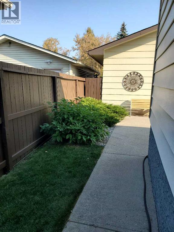 Single Family House Bungalow for Sale in  Rundlehill Road NE Rundle Calgary 