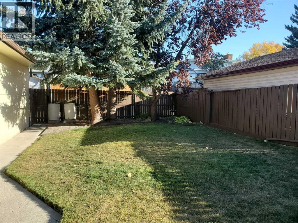 Single Family House Bungalow for Sale in  Rundlehill Road NE Rundle Calgary 