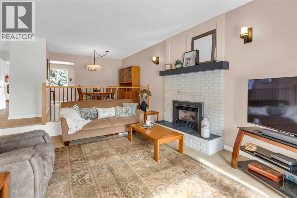 Single Family House Bungalow for Sale in  Rundlehill Road NE Rundle Calgary 