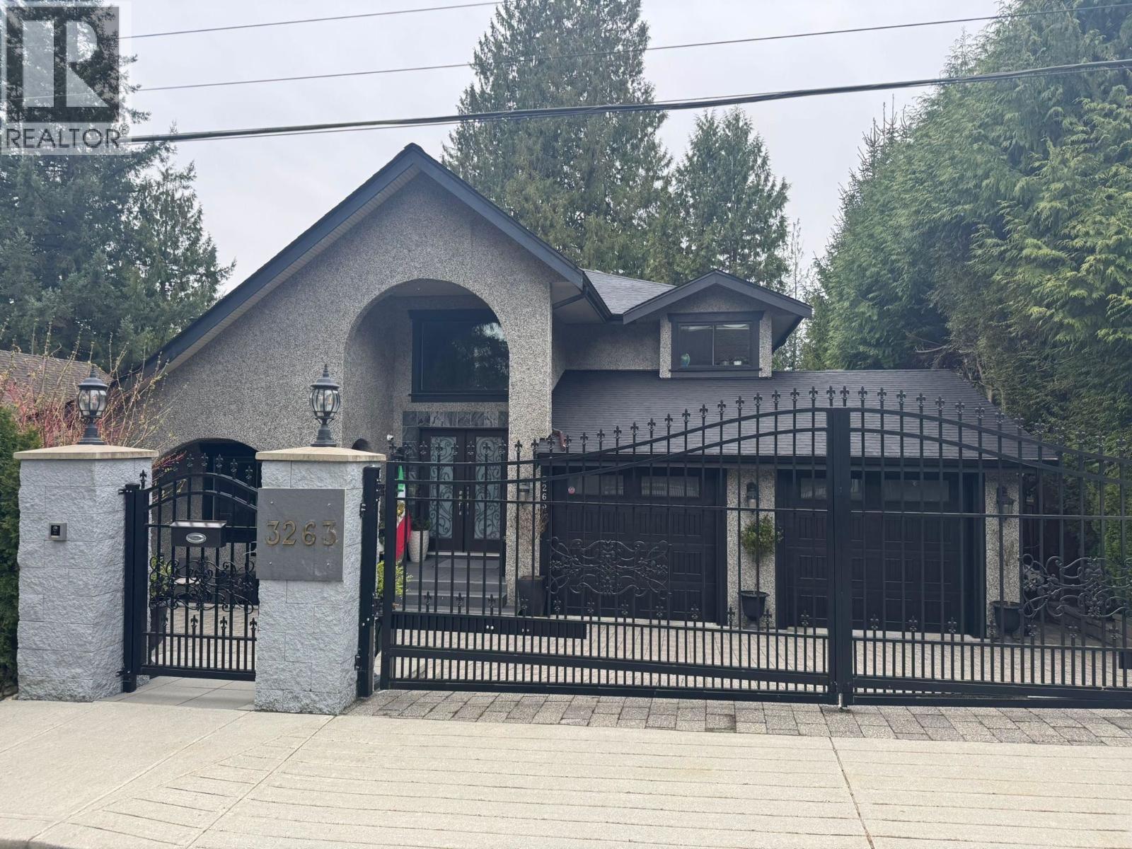 3263 NORWOOD Avenue - main photo