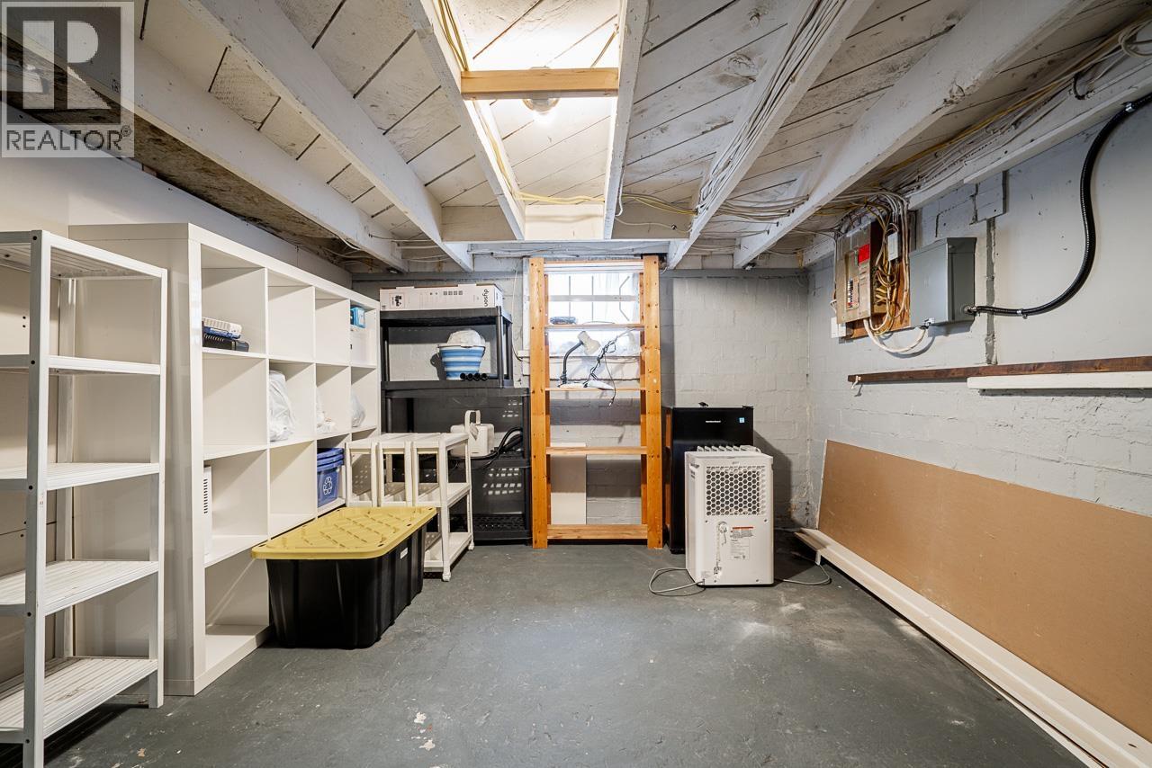 202 SEVENTH STREET, New Westminster