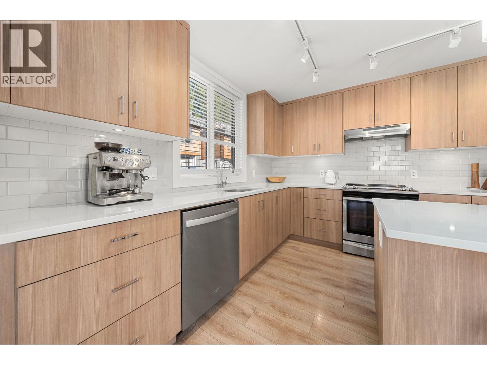 69 39769 GOVERNMENT ROAD, Squamish