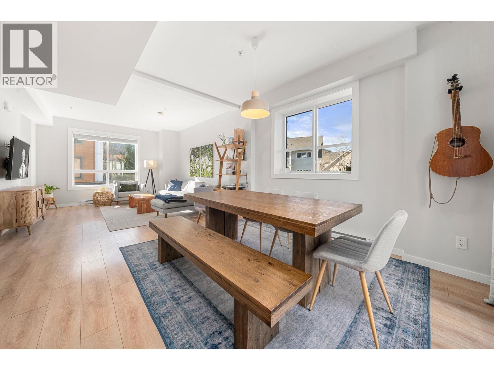 69 39769 GOVERNMENT ROAD, Squamish