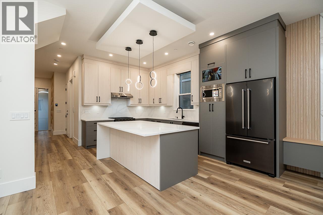 3055 YORK STREET, Port Coquitlam