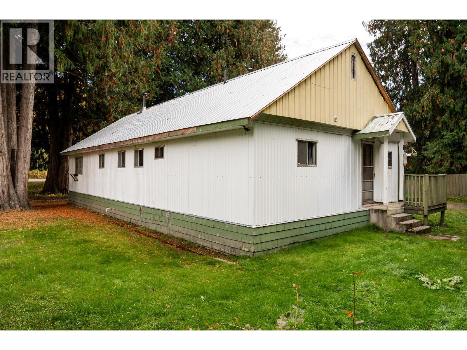 3463 Catherwood Road - 19