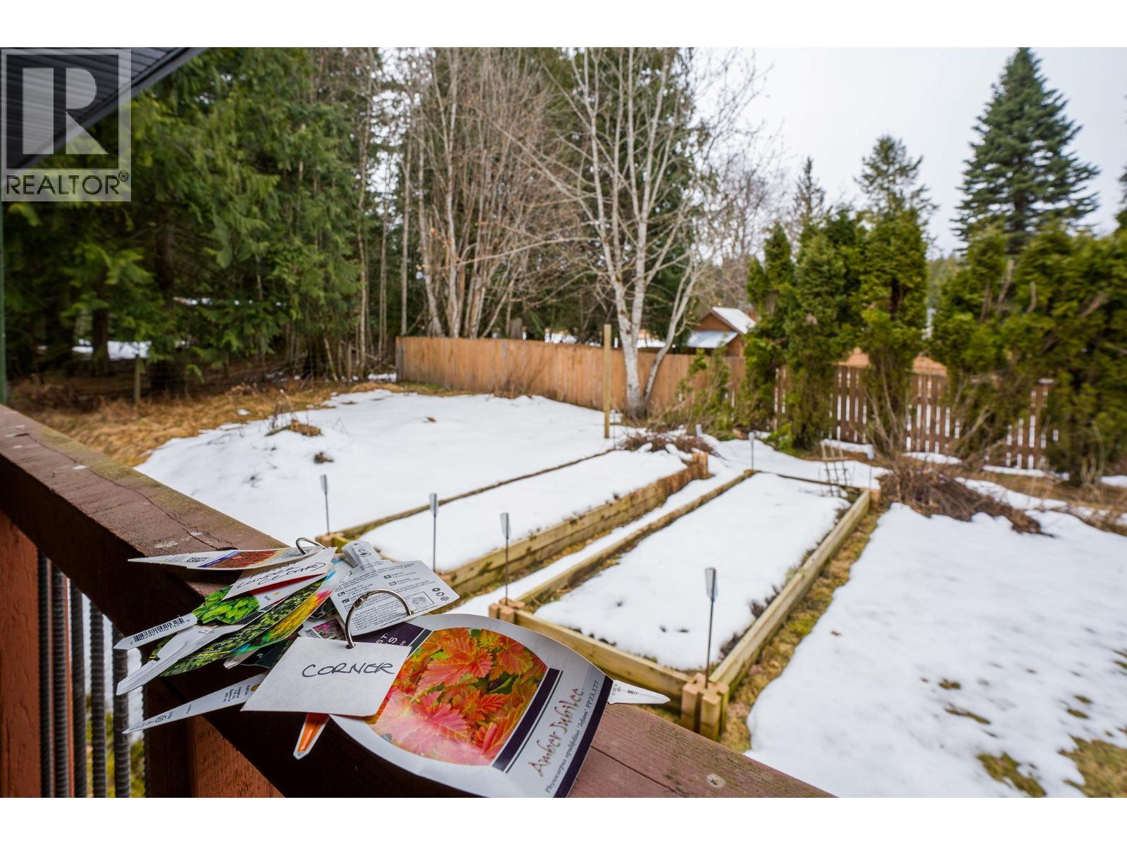 3463 Catherwood Road - 40