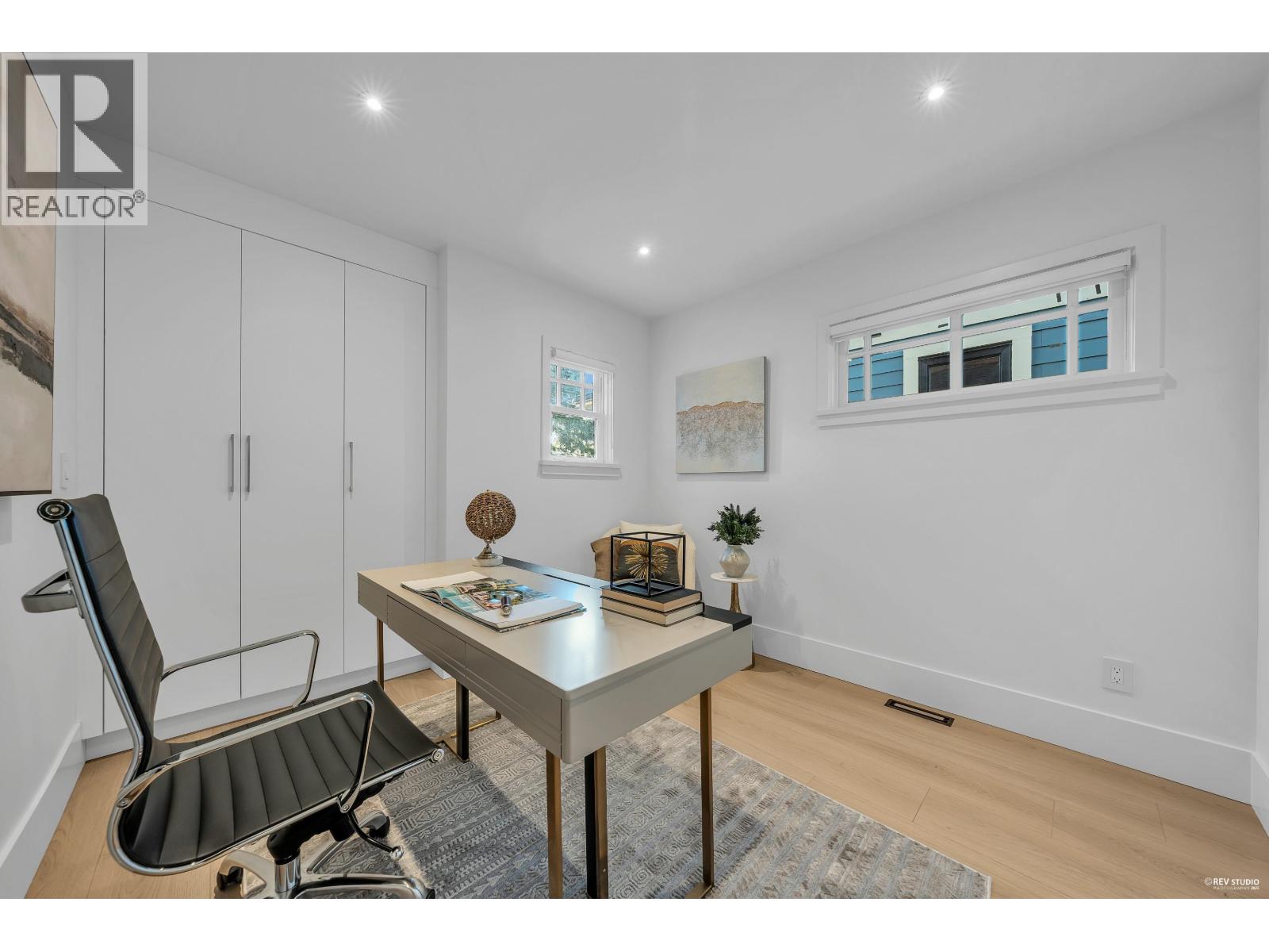 103 1125 CARTIER AVENUE, Coquitlam