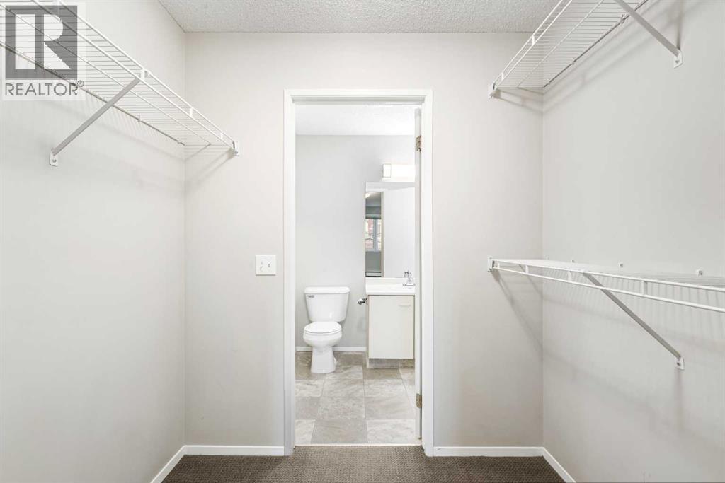 Single Family House for Sale in   Edenwold Heights NW Edgemont Calgary 