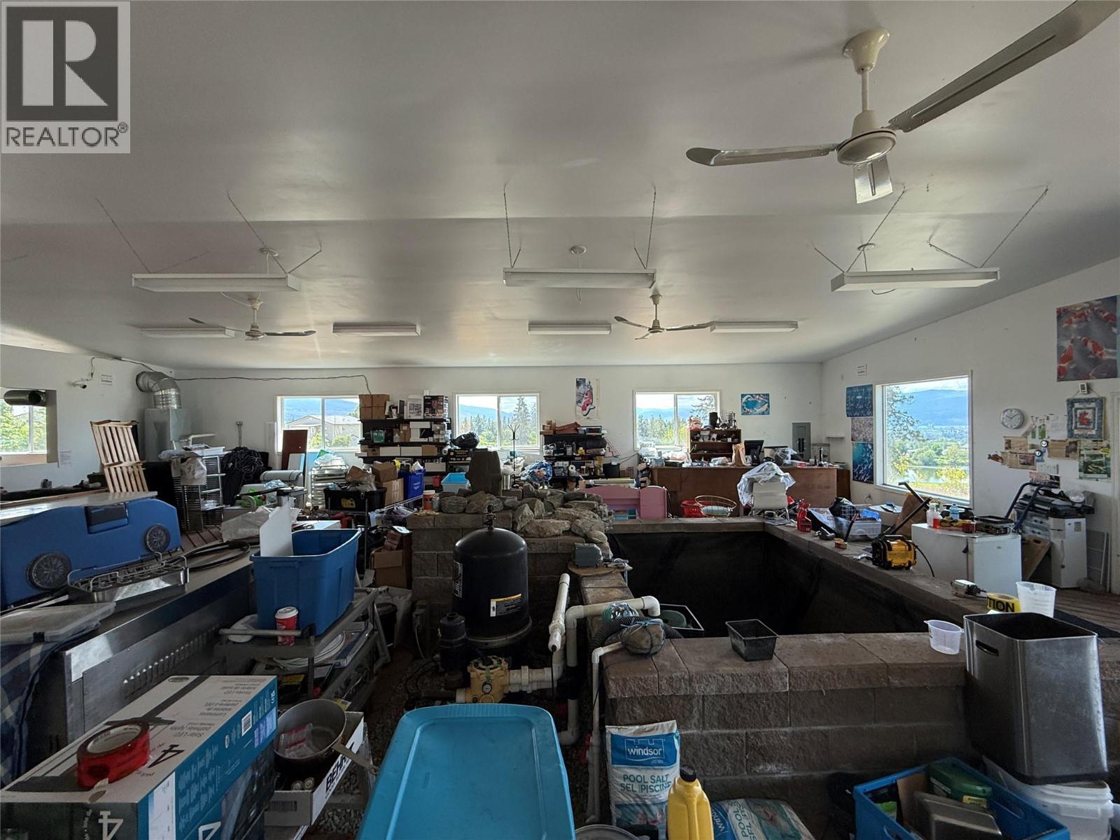  1605 Garner Road, Kelowna