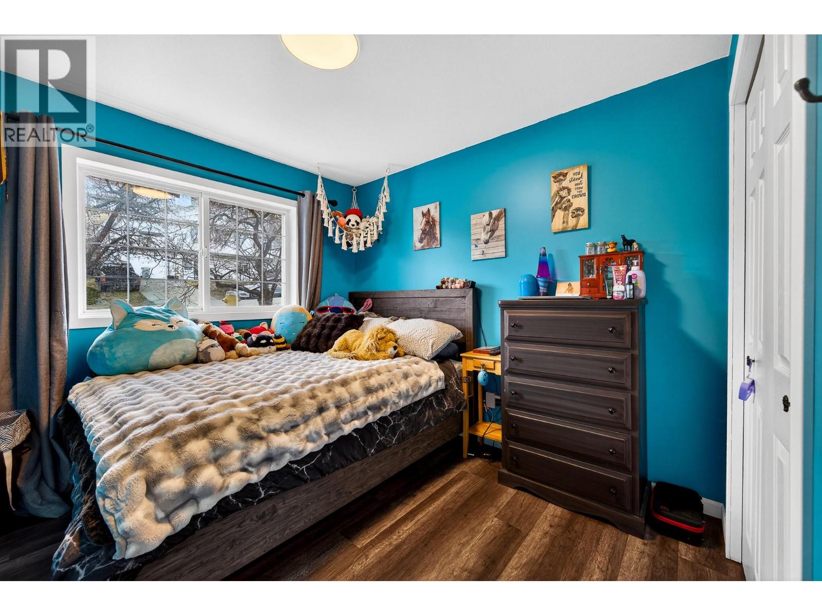 1 726 DUNROBIN Drive, Kamloops