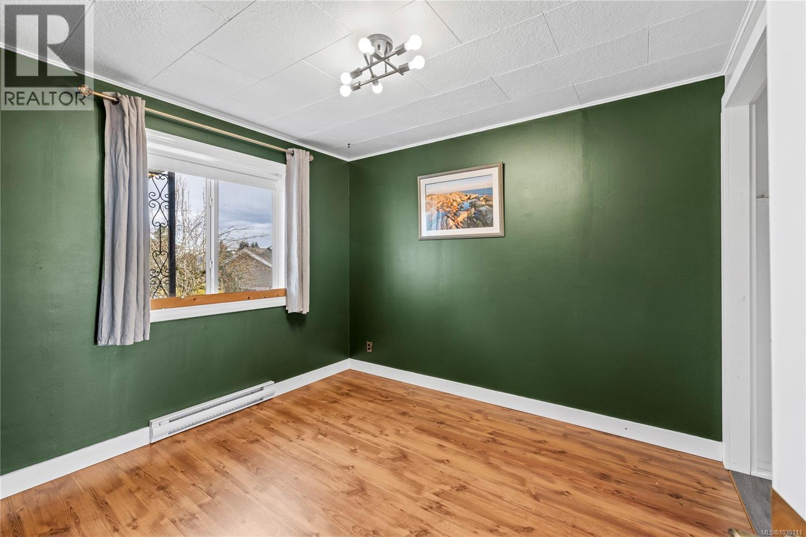 734 RAILWAY AVE - 12