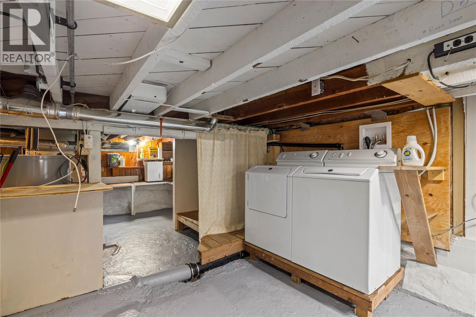 734 RAILWAY AVE - 20