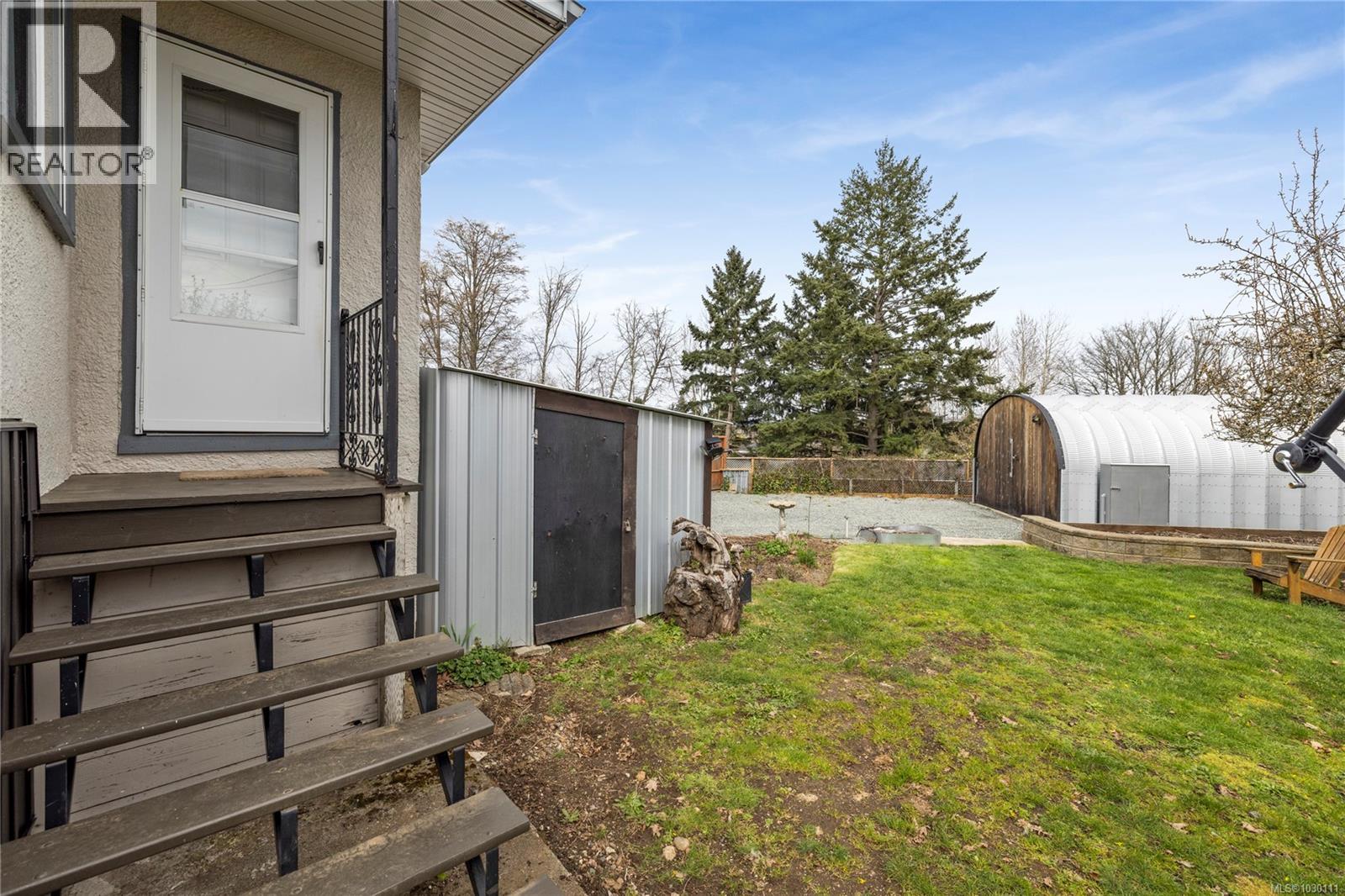 734 RAILWAY AVE - 26