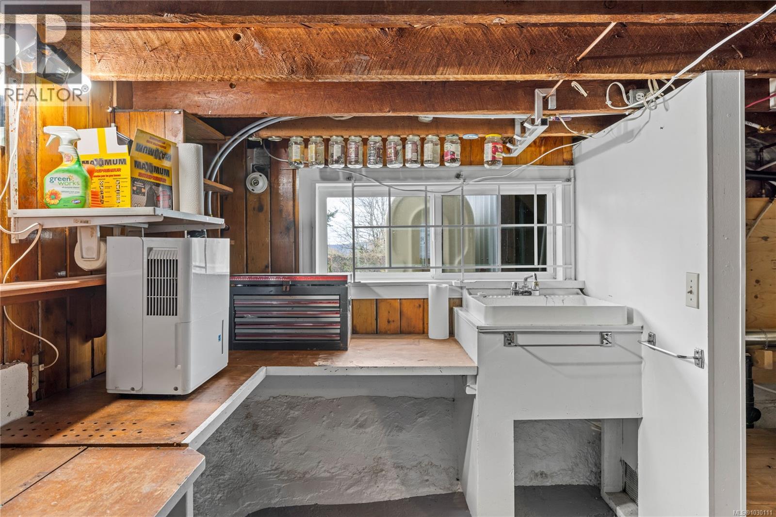 734 RAILWAY AVE - 23