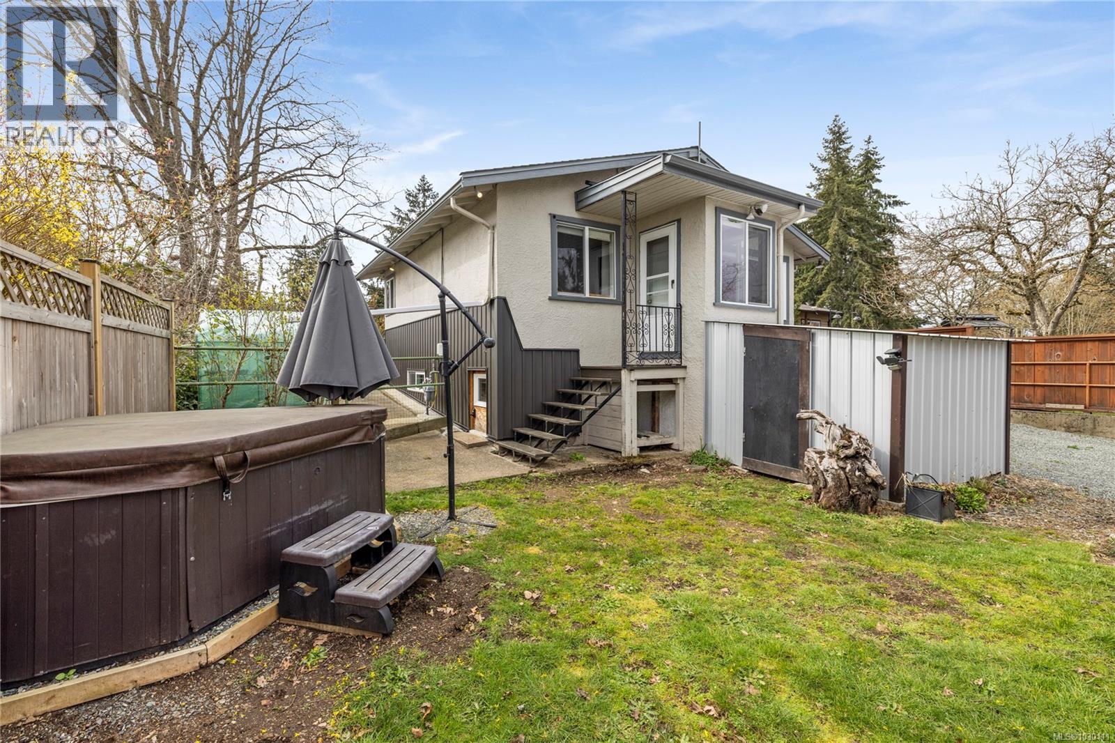 734 RAILWAY AVE - 30