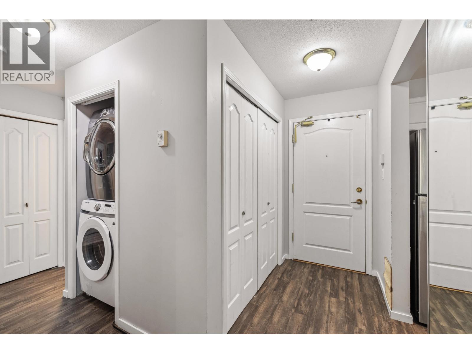 208 2551 PARKVIEW LANE, Port Coquitlam