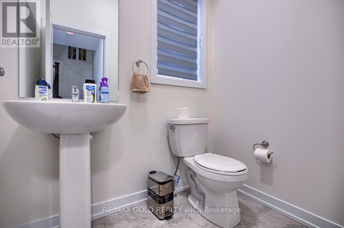 27 GARLAND AVENUE - 24
