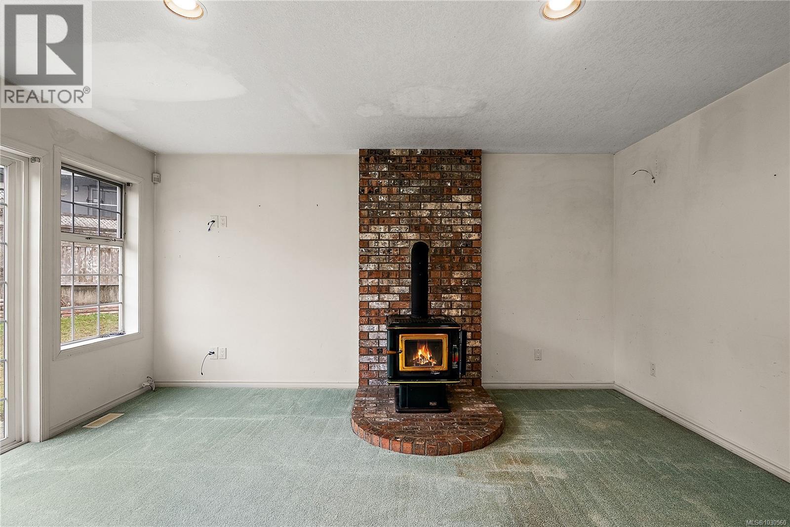 6024 COLUMBINE RD - 9